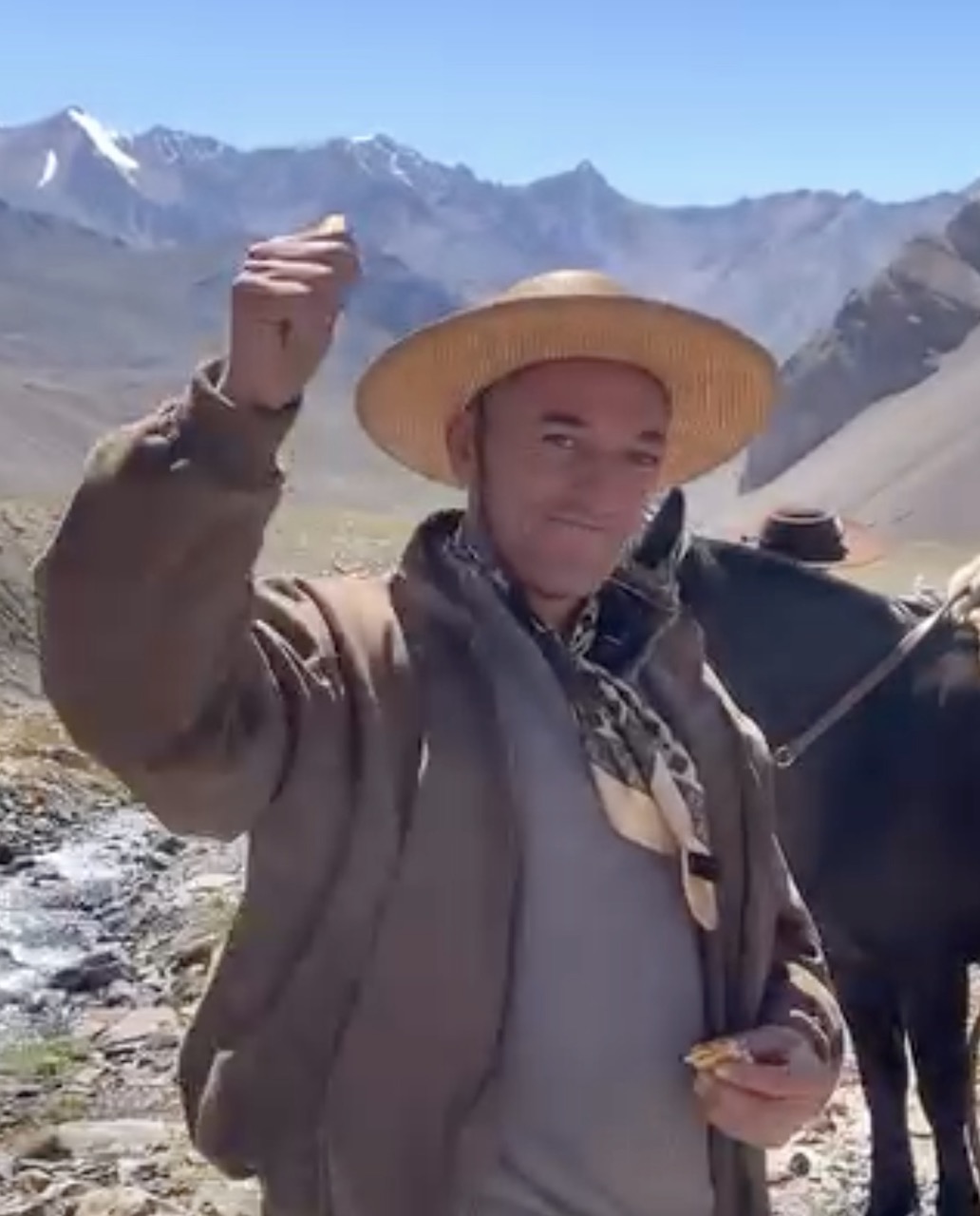 Portillo Argentino – Paso Piuquenes a caballo