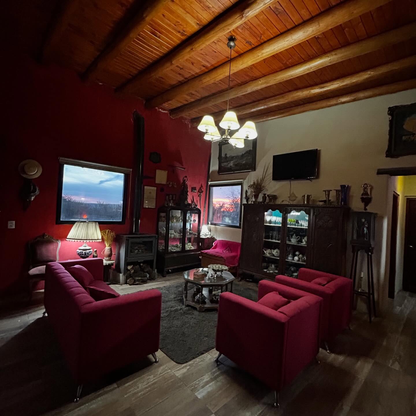 Taos Pueblo, cabañas de montaña | Capilla del Monte 1